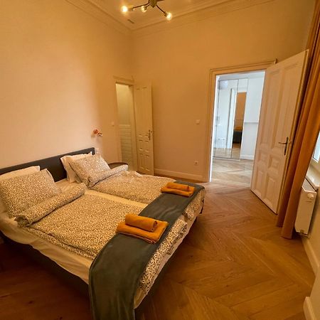 City Center 3, Elegant And Cozy 2Br In City Center! Budapest Exteriör bild
