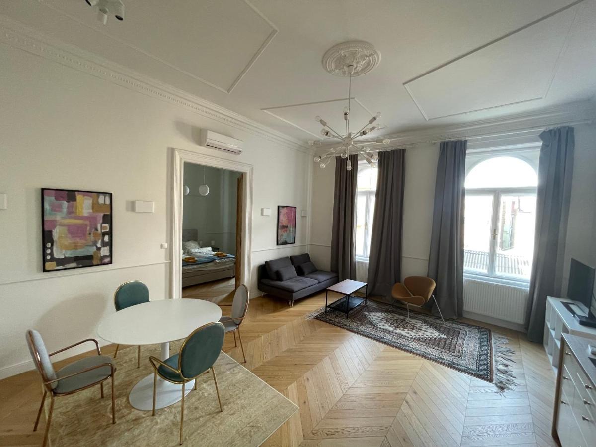 City Center 3, Elegant And Cozy 2Br In City Center! Budapest Exteriör bild