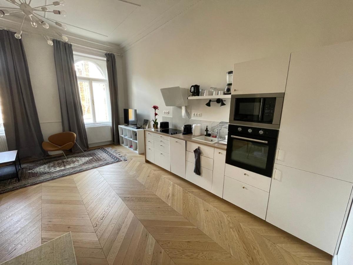 City Center 3, Elegant And Cozy 2Br In City Center! Budapest Exteriör bild